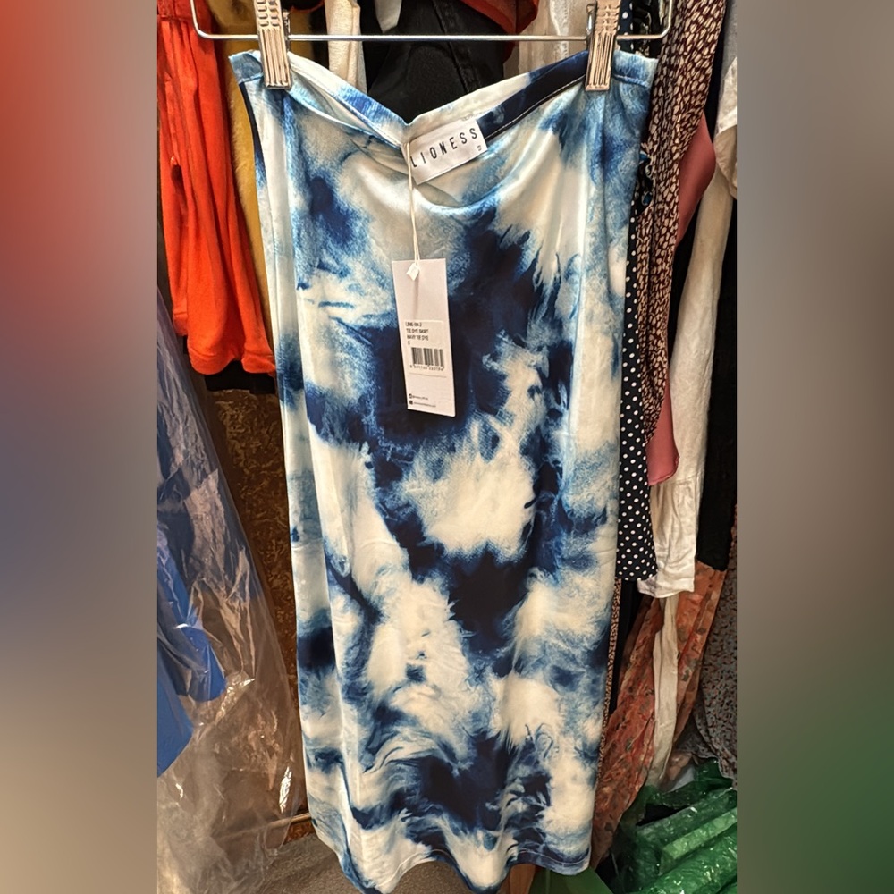 NWT Lioness slip skirt